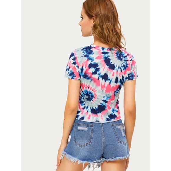 Lettuce Edge Tye Dye Top 💜 - Picture 5 of 6